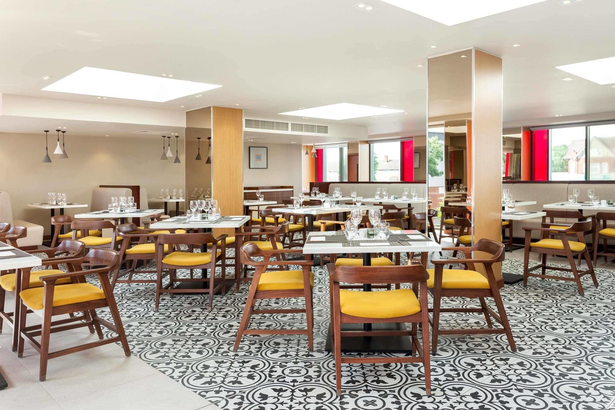 Hyatt Place West London Hayes מראה חיצוני תמונה